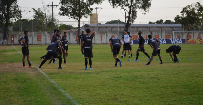 Todos os jogadores tem a oportunidade de estar no grupo principal da Macaca (Foto: Nailson Wapichana/GloboEsporte.com)