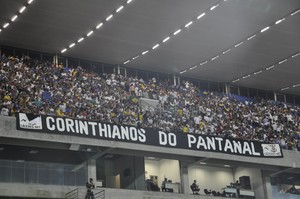 Ingressos para Corinthians e Vitória encalham; organização espera 15 mil