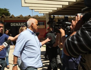 Maurício Sampaio não falou com a imprensa após o depoimento (Foto: Diomício Gomes/O Popular)