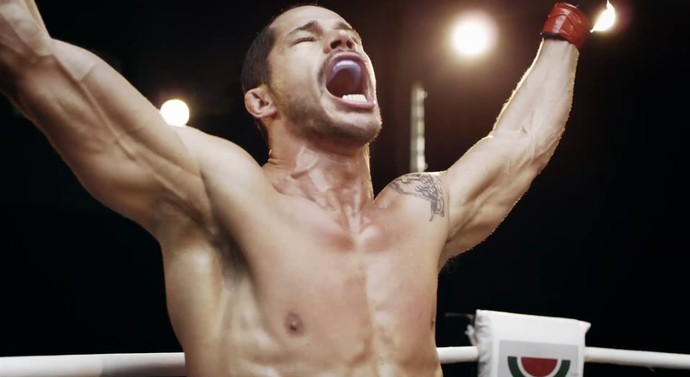 José Loreto interpreta o lutador José Aldo (Foto: TV Globo)