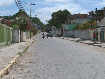 Crime aconteceu no bairro de Bonsucesso, em Olinda (Foto: Reprodução / TV Globo)