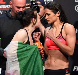 Aisling Daly Ericka Almeida pesagem UFC Dublin 2 (Foto: Getty Images)