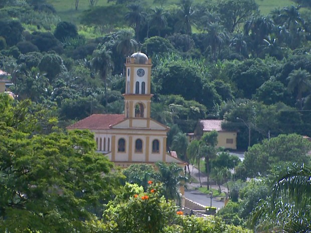 Igreja matriz de São Simão nos dias atuais (Foto: Reprodução/EPTV)