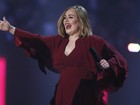 Adele anuncia em show que irá fazer pausa na carreira novamente 
