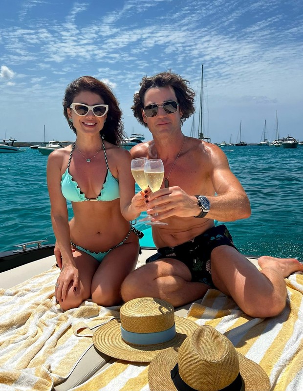 Paula Fernandes e o novo namorado,  Rony Cecconello  (Foto: Reprodução/Instagram)