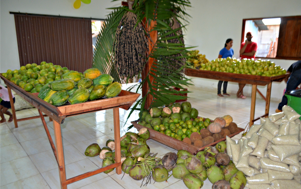 Mercado ecológico foi inaugurado no interior do Acre (Foto: Anny Barbosa/G1)