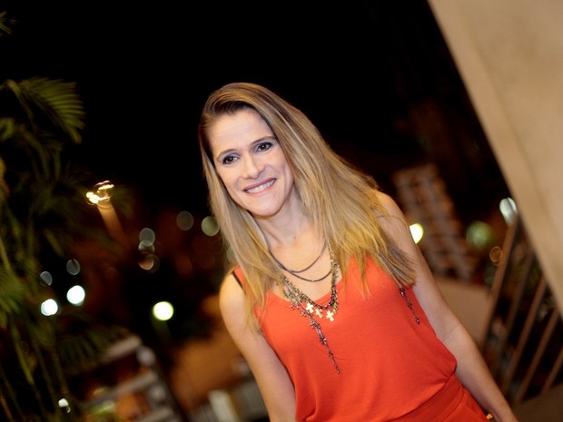 Ingrid Guimarães em show na Zona Sul do Rio (Foto: Isac Luz/ EGO)