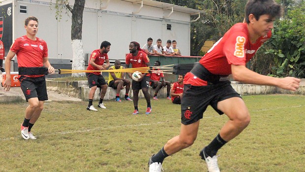 Mattheus e Adryan, treino do Flamengo (Foto: Alexandre Vidal / Fla Imagem)