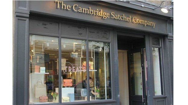 A Cambridge Satchel Company tem uma loja na requintada região londrina de Covent Garden (Foto: BBC) A Cambridge Satchel Company tem uma loja na requintada região londrina de Covent Garden (Foto: BBC)