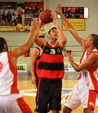 Douglas basquete Flamengo LDB 2013 (Foto: Divulgação) Douglas basquete Flamengo LDB 2013 (Foto: Divulgação)