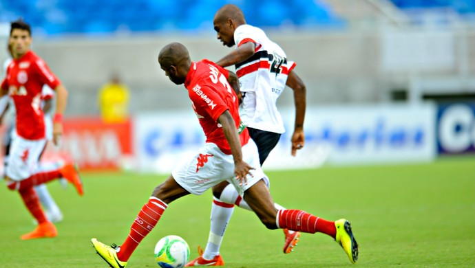 América x Santa Cruz (Foto: Aldo Carneiro - Pernambuco Press)