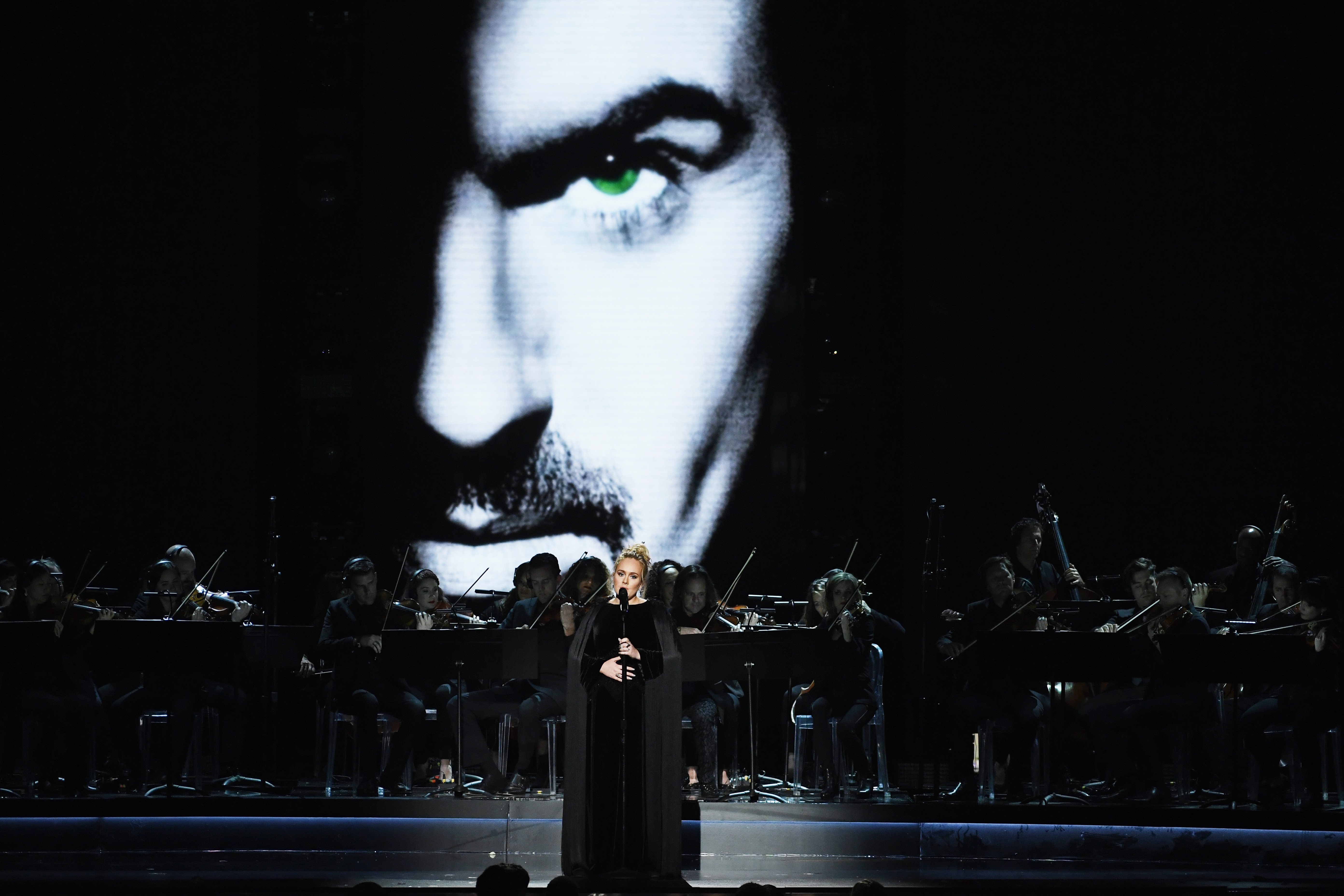 Adele na 53ª edição do Grammy (Foto: Kevin Winter/Getty Images for NARAS)