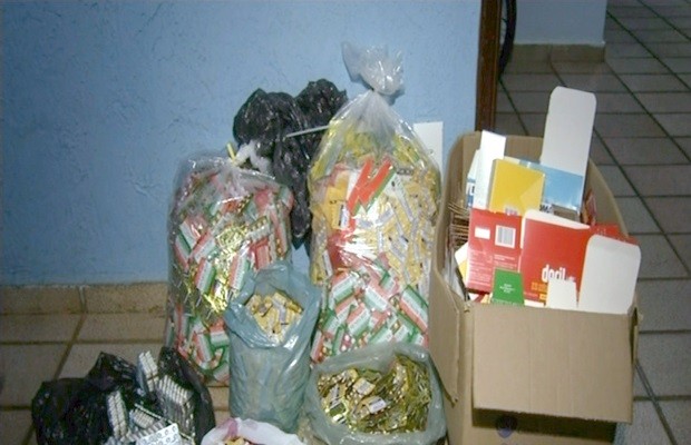 Polícia apreendeu três mil cartelas de comprimidos Anápolis Goiás (Foto: Reprodução/TV Anhanguera)