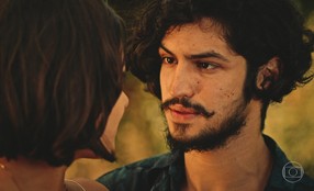 Miguel quer falar com Santo