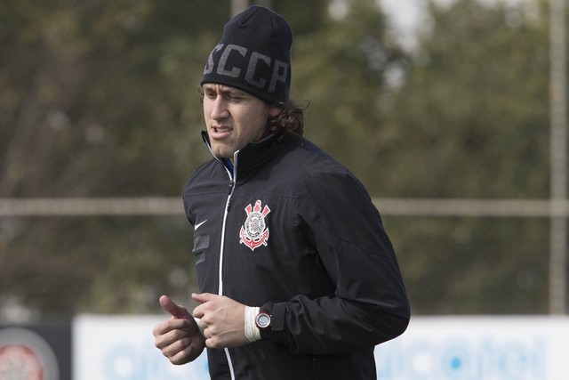 De olho em janela no Corinthians, Cássio diz: 