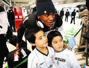 Corinthians desembarque Japão Mundial (Foto: Marcos Ribolli / Globoesporte.com)
