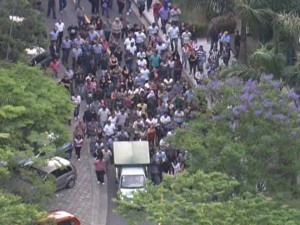 Corpo de PM foi enterrado neste domingo (Foto: Reprodução/ TV Globo)