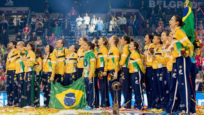 brasil pódio campeão mundial handebol feminino (Foto: Cinara Piccolo / Photo&Grafia)
