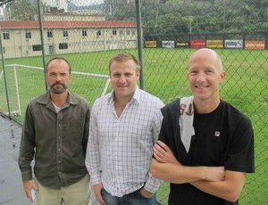 Philip, Daan e Martijn, holandeses em General Severiano (Foto: Thales Soares / globoesporte.com)