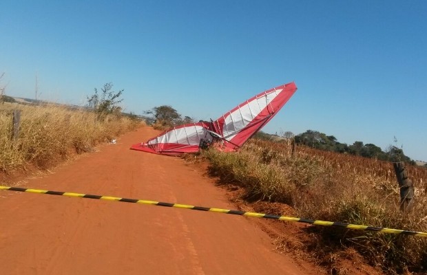 Idoso morre em queda de ultraleve durante primeio voo sozinho em Piracanjuba, Goiás (Foto: Arquivo Pessoal/Samuel Gomes Rezende)