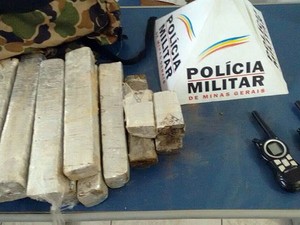 Apreensão de drogas Juiz de Fora (Foto: Polícia Militar/Divulgação)
