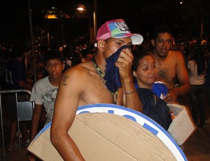 confusão torcedores Cruzeiro (Foto: Mauricio Paulucci)