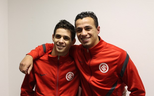 Oscar e Leandro Damião (Foto: Diego Guichard/GLOBOESPORTE.COM)