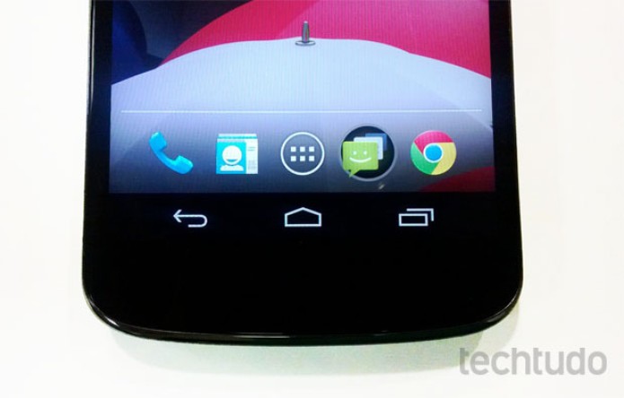 Botões fixos do Android no touchscreen do Nexus 4 (Foto: Isadora Díaz/TechTudo) Botões fixos do Android no touchscreen do Nexus 4 (Foto: Isadora Díaz/TechTudo)