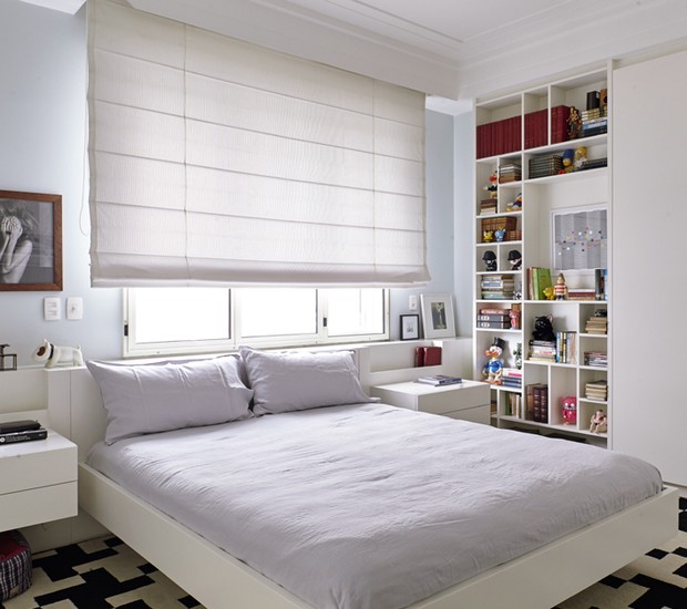 Apartamento de arquiteto tem cores fortes, muitos quadros ~ Tapete Quarto Preto Apartamento de arquiteto tem cores fortes, muitos quadros ~ Tapete Quarto Preto
