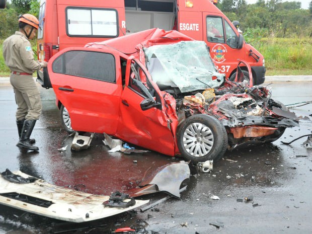 Acidente deixa três mortos e um ferido em rodovia de Campo Grande (Foto: Maressa Mendonça/G1 MS)