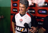 Ney Franco pede Vitória com “espírito do segundo tempo” no Brasileiro Ney Franco pede Vitória com “espírito do segundo tempo” no Brasileiro