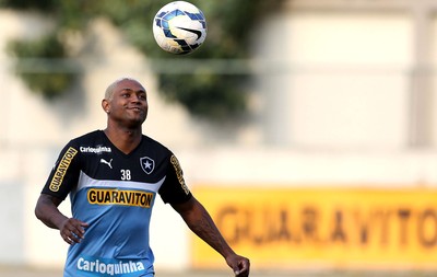 Jobson treino Botafogo (Foto: Satiro Sodré / SSPress)