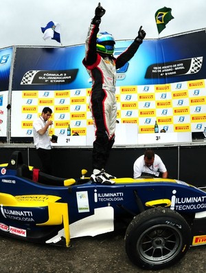 Fernando Kid vence etapa da Fórmula 3 Sul-Americana em Jacarepaguá (Foto: Duda Bairros / Divulgação)