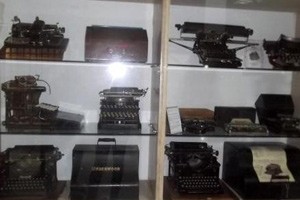 Máquinas de escrever do Museu da Escrita, em Fortaleza (Foto: Bruna Kesia Guimarães Alves/VC no G1)