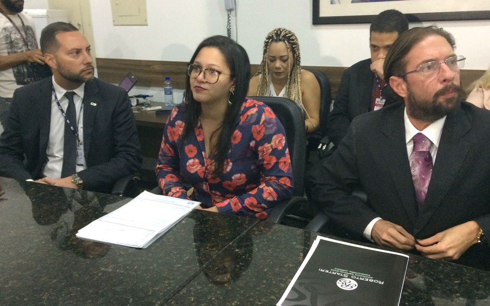 Advogada falou com a imprensa na tarde desta terça-feira (13) (Foto: Henrique Mendes/G1 Bahia)