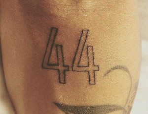 Tatuagem Thiago Heleno Atlético-PR (Foto: Reprodução/ Instagram)