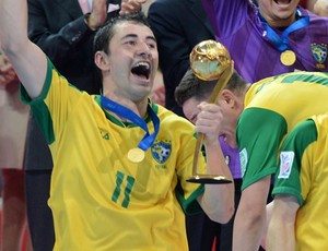 Melhor Do Mundo Realiza Sonho Neto Abre Escolinha De Futsal Em Minas