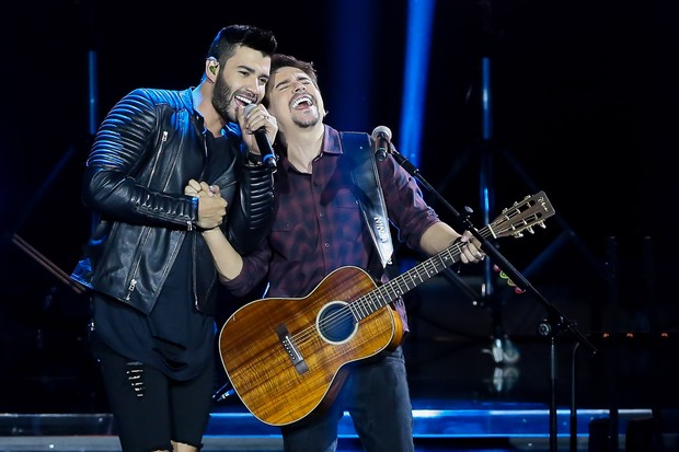 Gusttavo Lima com Davi (Foto: Manuela Scarpa/Brazil News)