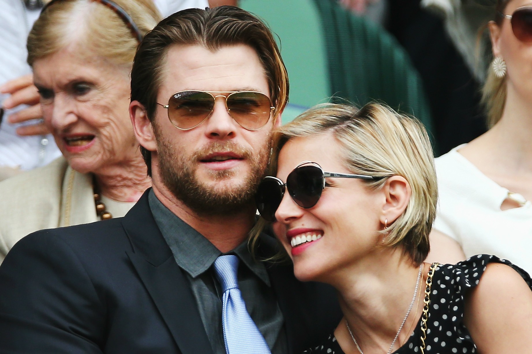 O australiano Chris Hemsworth e a espanhola Elsa Pataky, juntos desde 2010, formam um dos mais atraentes casais da atualidade. Além da primogênita, India Rose, de 2 anos, os atores tiveram os gêmeos Tristan e Sasha em março último. (Foto: Getty Images)