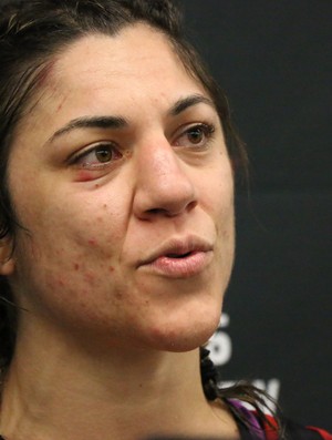 MMA - UFC 172 - Bethe Correia depois da luta (Foto: Evelyn Rodrigues)