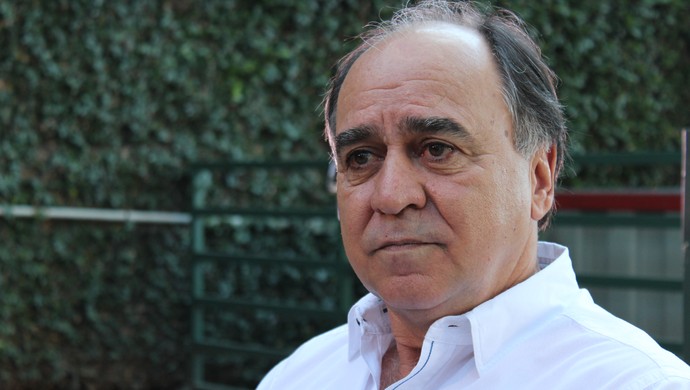 Marcelo Oliveira desmente contato, mas pode fechar com seu salário antigo