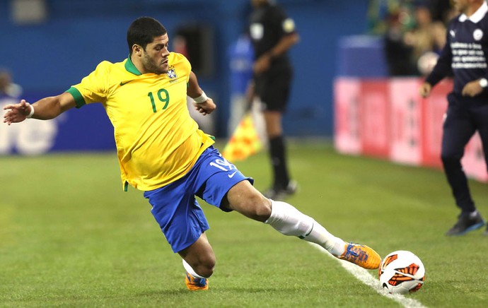 Hulk Brasil e Chile (Foto: Mowa Press)