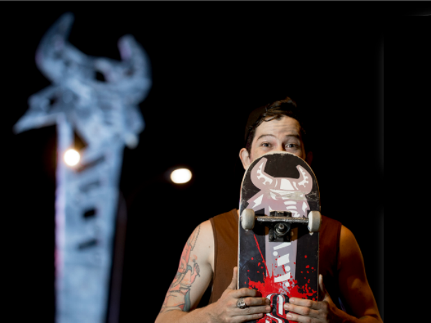 Monumento da Cabeça de Boi, em Campo Grande, foi estampado em skate (Foto: Rodrigo Rezende/ Divulgação Somos)