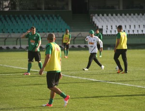 Chico, Gil e Marcelo Oliveira no treino do Coritiba (Foto: Gabriel Hamilko / GloboEsporte.com)