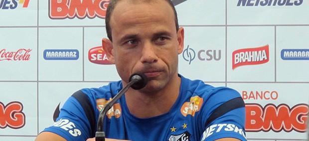 Leo, Santos (Foto: Marcelo Hazan / Globoesporte.com)