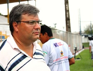 Luís Oliveira (Foto: Anderson Silva/GLOBOESPORTE.COM)