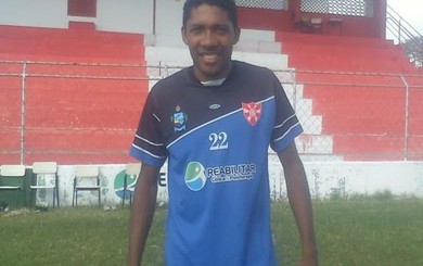 Jean Souza, a mais nova contratação para o meio campo do Tapajós FC (Foto: Site oficial Sport Club Penedense )