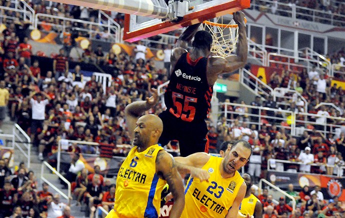 Final intercontinental de basquete Flamengo x Maccabi (Foto: André Durão)