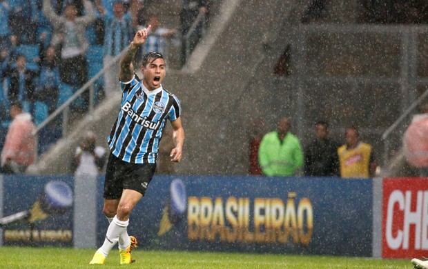 Vargas comemora gol contra o Botafogo (Foto: Wesley Santos/Agência PressDigital)