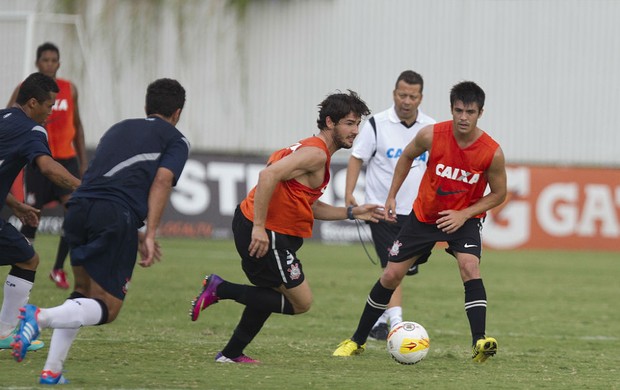 Alexandre Pato treino Corinthians (Foto: Daniel Augusto Jr/Ag. Corinthians)